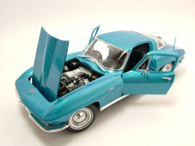 Chevrolet Corvette C2 1965 blau metallic Modellauto 1:18 Maisto