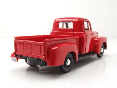 Ford F-1 Pick Up 1948 rot Modellauto 1:25 Maisto