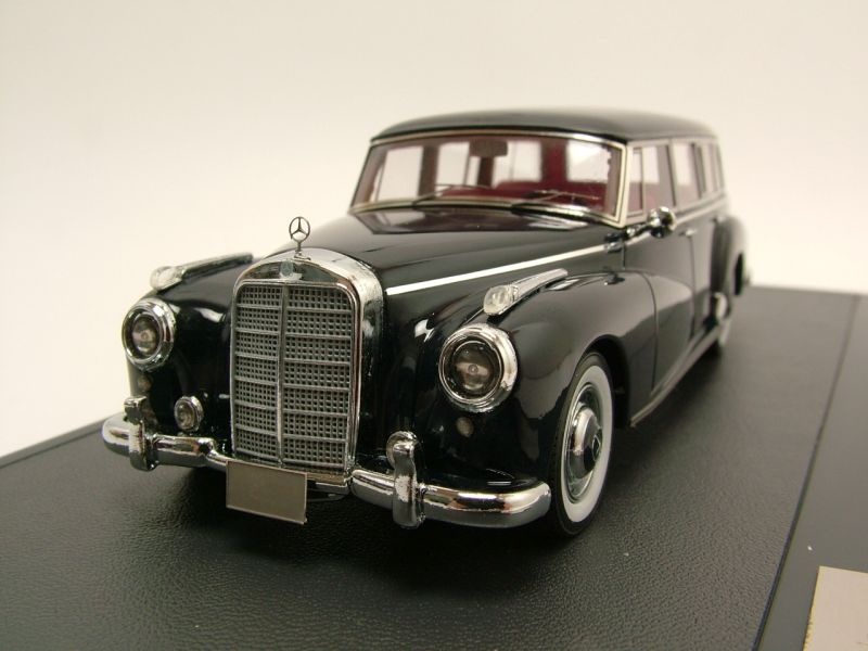 Mercedes 300C Kombi (W186) Binz 1956 dunkelblau Modellauto 1:43 Matrix Scale Models