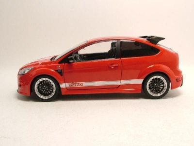 Ford Focus RS 2010 "Le Mans Classic Edition" rot Modellauto 1:18 Minichamps