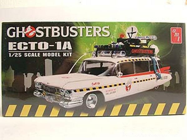 Cadillac 1959 Ecto-1A Ghostbusters Kunststoffbausatz Modellauto 1:25 AMT