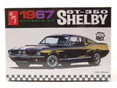 Bausatz Ford Shelby Mustang GT 350 1967 weiB Kunststoffbausatz Modellauto 1 25 AMT 36 50
