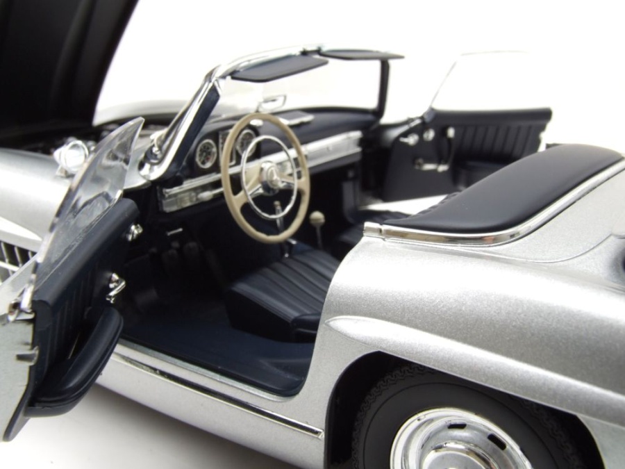 Mercedes-Benz 300 SL 1955 Hellgrün Metallic 1/18 Minichamps 110037221