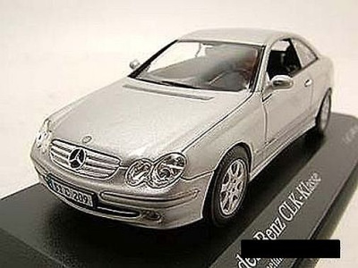 Mercedes CLK 2001 silber Modellauto 1:43 Minichamps