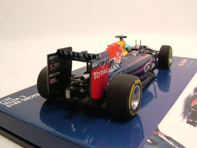 Infiniti Red Bull Renault Racing RB10 2014 Sebastian Vettel Modellauto 1:43 Minichamps