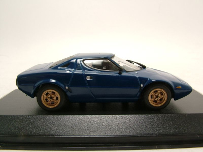 Lancia Stratos 1974 blau Modellauto 1:43 Minichamps