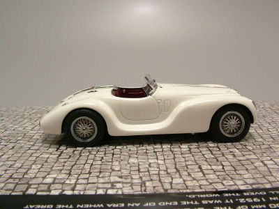 Alfa Romeo 6C 2500 SS Corsa Spider 1939 weiß, Modellauto 1:43 / Minichamps