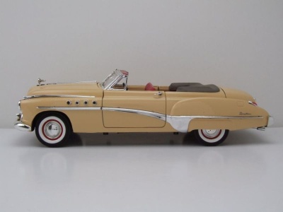 Buick Roadmaster Convertible 1949 creme Modellauto 1:18 Motormax