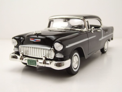 Chevrolet Bel Air Hardtop 1955 schwarz Modellauto 1:18...