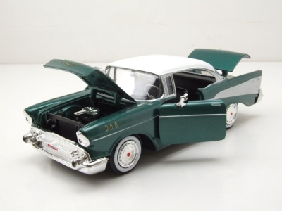 Chevrolet Bel Air 1957 grün metallic weiß Modellauto 1:24 Motormax