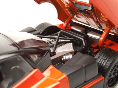 Pagani Zonda F 2008 orange schwarz Modellauto 1:18 Motormax