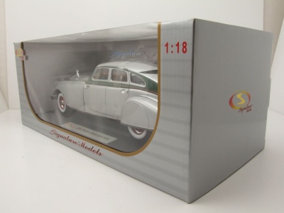 Pierce-Arrow Silver Arrow 1933 silber Modellauto 1:18 Signature Models
