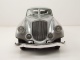 Pierce-Arrow Silver Arrow 1933 silber Modellauto 1:18 Signature Models