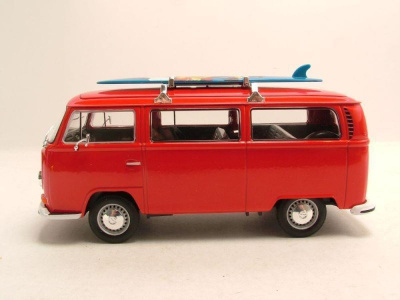 VW T2 Bus 1972 rot mit Surfbrett Modellauto 1:24 Welly