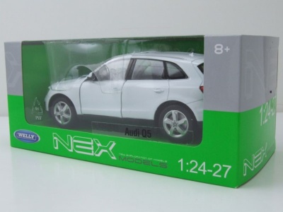 Audi Q5 2009 weiß Modellauto 1:24 Welly