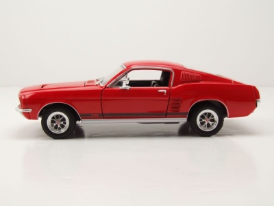 Ford Mustang GT Fastback 1967 rot Modellauto 1:24 Welly