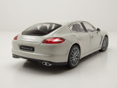 Porsche Panamera S 2009 weiß Modellauto 1:24 Welly