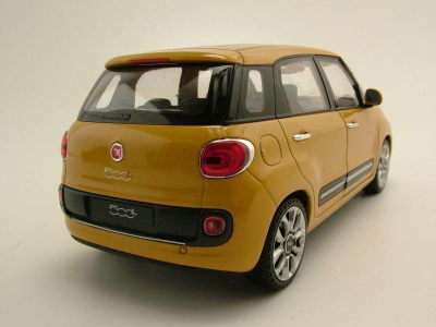 Fiat 500 L 2013 gelb Modellauto 1:24 Welly
