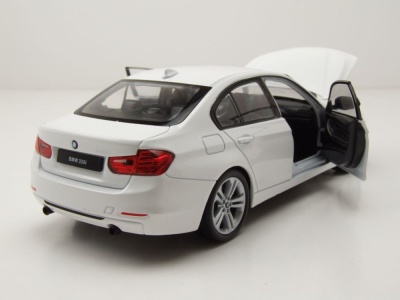 BMW 335i F30 2012 weiß Modellauto 1:24 Welly
