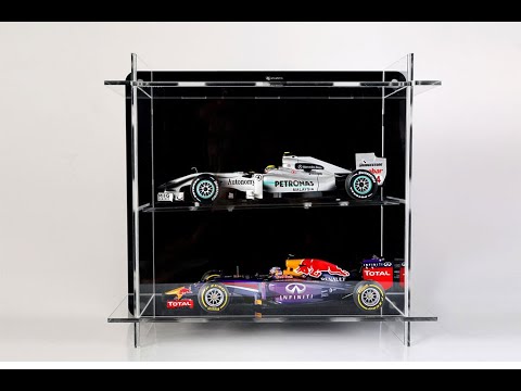 Video: Vitrine zur Wandmontage für 2x 1:18 Modelle Acryl Zubehör Atlantic