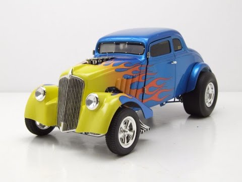 Video: Willys Gasser 1933 blau mit Flammen Modellauto 1:18 Acme